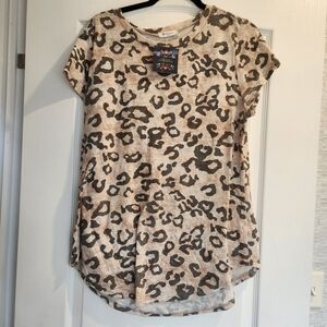 Bombom Chic Leopard Print Blouse Size XL Euc